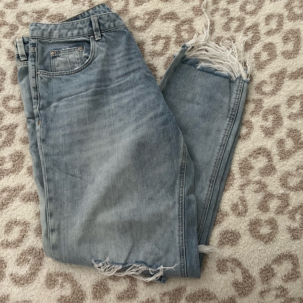 Zara Trafaluc distressed jeans